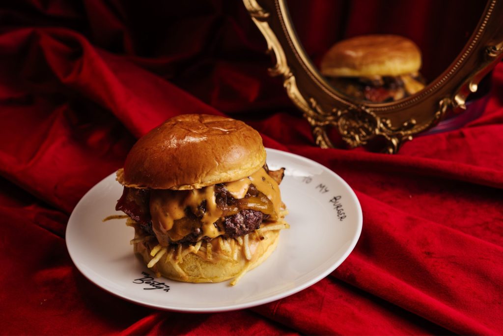 ¿Se pueden comer hamburguesas durante el embarazo? La respuesta definitiva